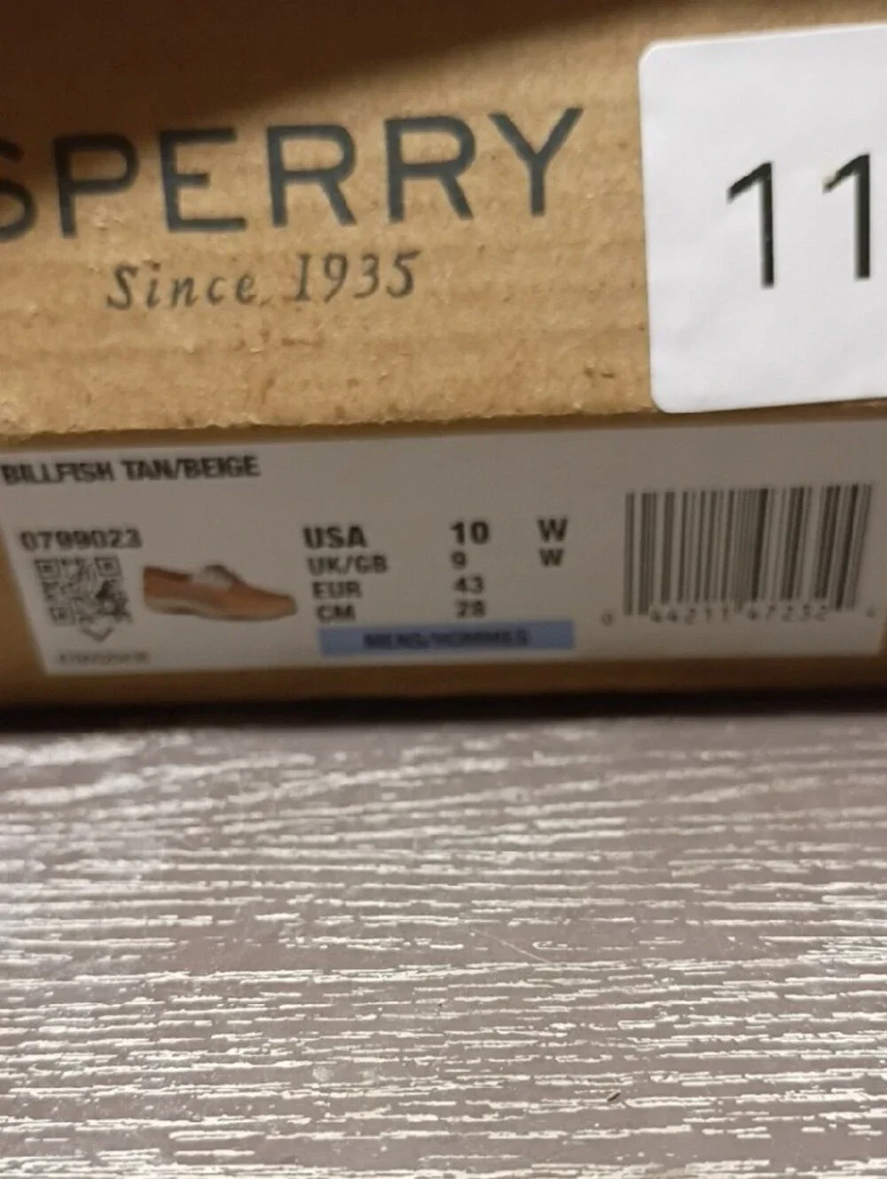 Men's 10 Wide Sperry Tan and Cream Leather Boat Shoes. NEW In Box!!!